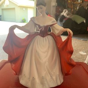 ROYAL DOULTON SARA 💙